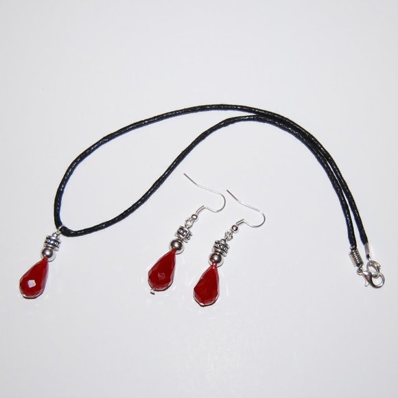 Red Crystal Glass Necklace and Earring Set,Red Necklace Earrings,Red Color - Picture 2 of 2